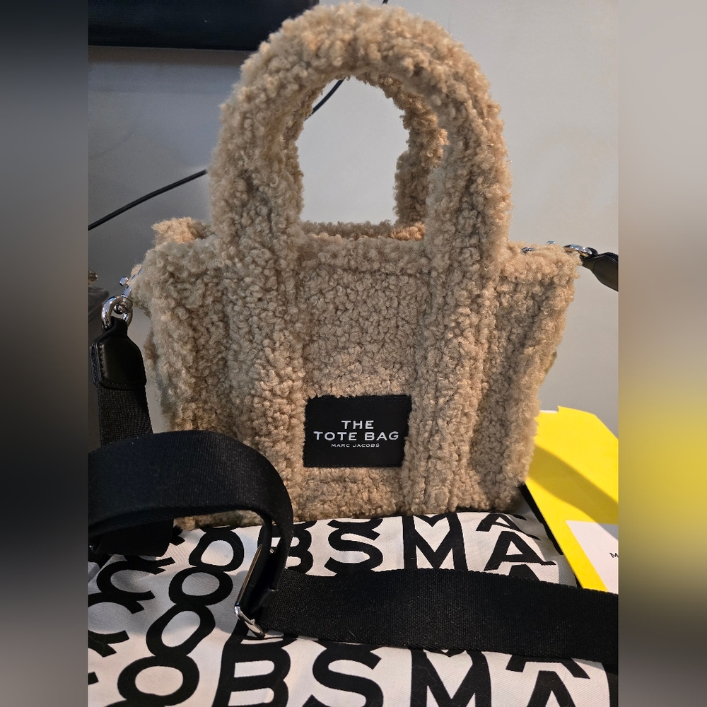 Marc Jacobs Small Beige Sherpa Tote with Black Label